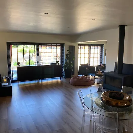 T6 Villa